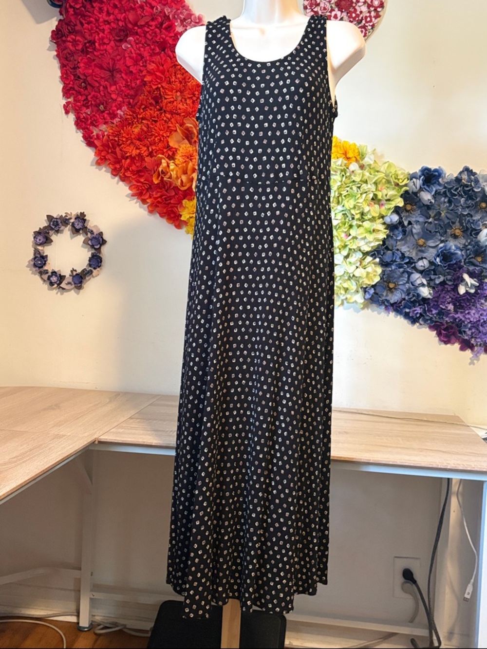 Rabbit Rabbit Rabbit accordion, pleated, midi dress - Picture 2 of 11